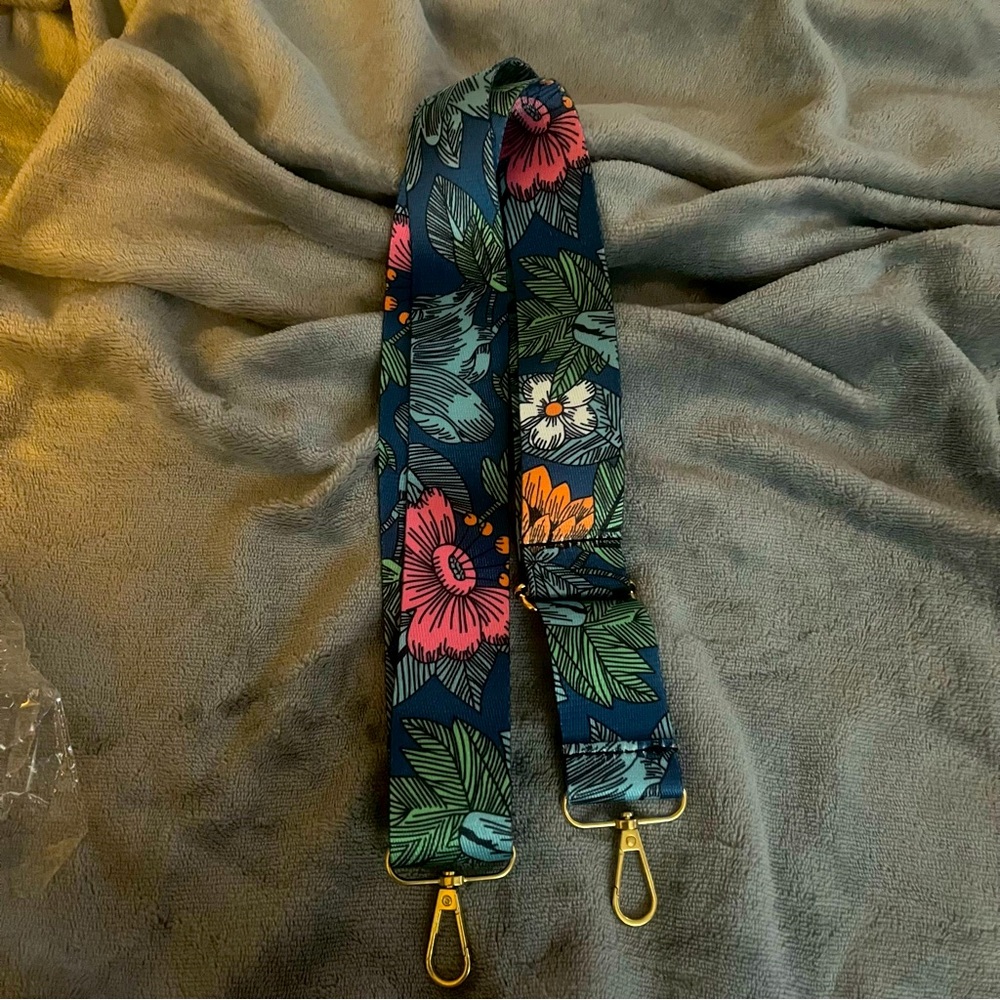 Floral Patterned Bag Strap with Gold Clasps - Picture 3 of 4